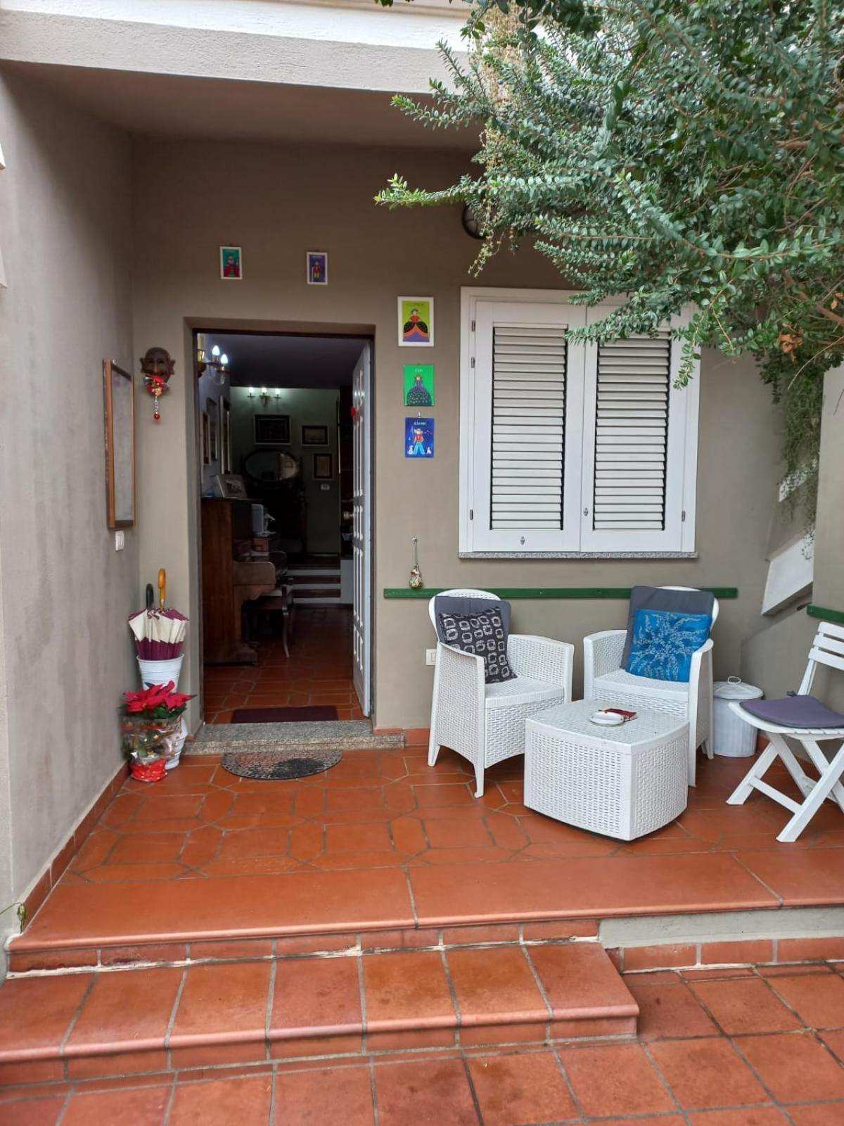 B&B Filomena Santa Giusta Dış mekan fotoğraf
